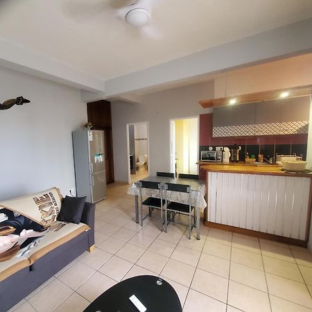 T2 Au Rez De Chaussee, Parking Prive Et Wifi Haut Debit Ле-Тампон Экстерьер фото
